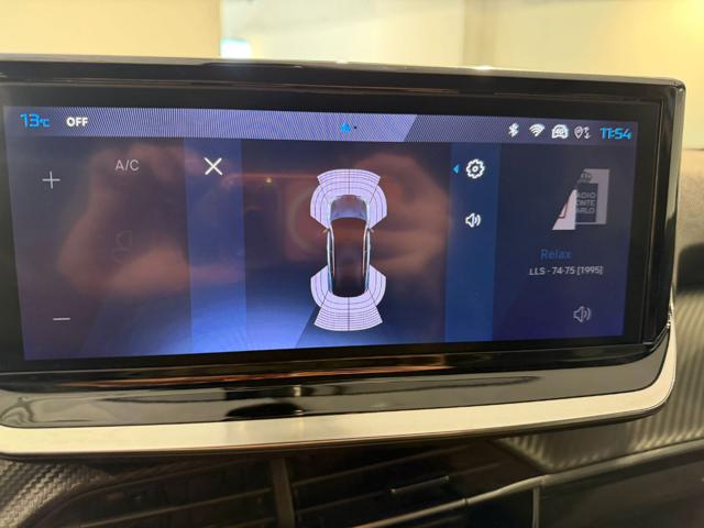 PEUGEOT 2008 usata, con Park Distance Control