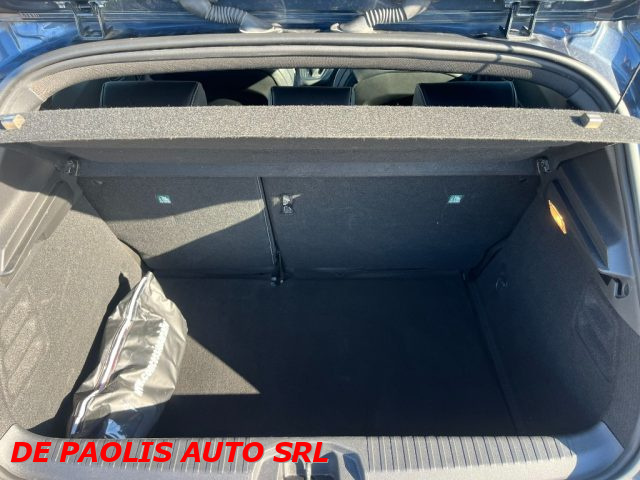 RENAULT Clio usata, con USB