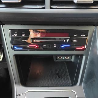 VOLKSWAGEN Polo usata, con USB