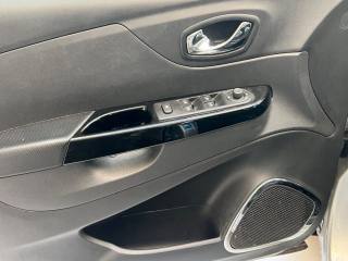 RENAULT Captur usata, con Volante in pelle