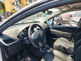 PEUGEOT 207 usata, con Autoradio
