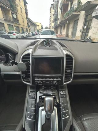 PORSCHE Cayenne usata, con USB