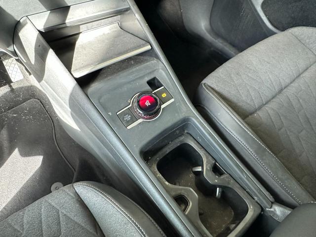 VOLKSWAGEN Tiguan usata, con USB