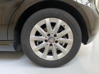 MERCEDES-BENZ A 160 usata, con Leve al volante