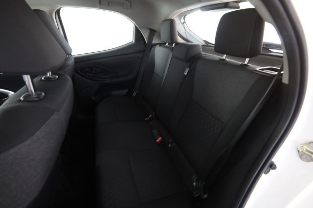 TOYOTA Yaris usata 3