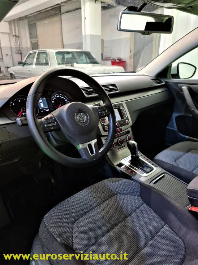 VOLKSWAGEN Passat usata 23