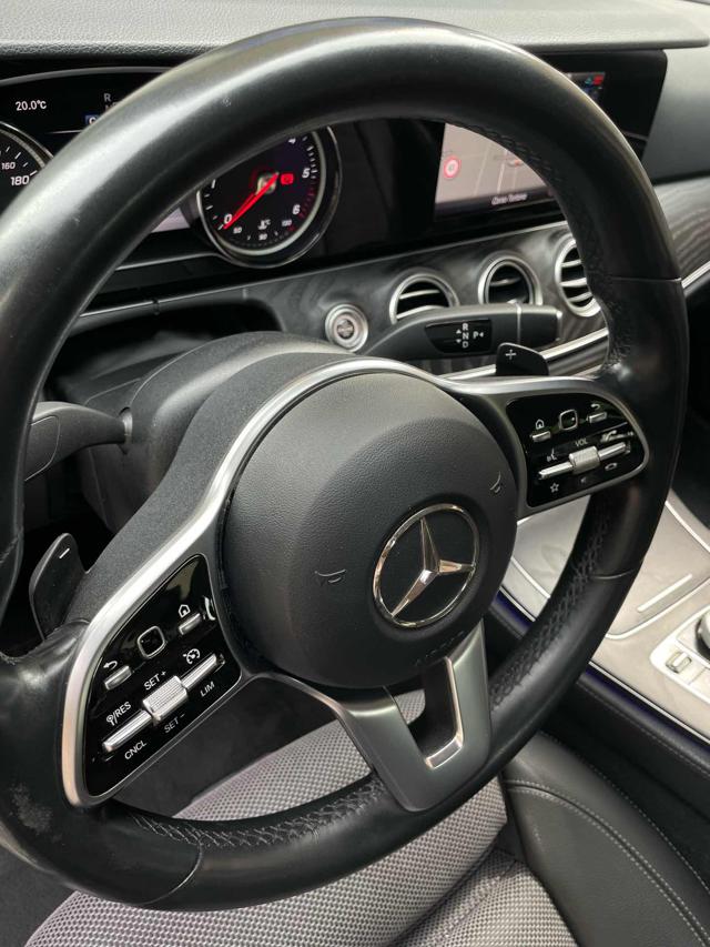 MERCEDES-BENZ E 200 usata, con Fendinebbia