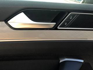 VOLKSWAGEN Passat Variant usata, con Touch screen