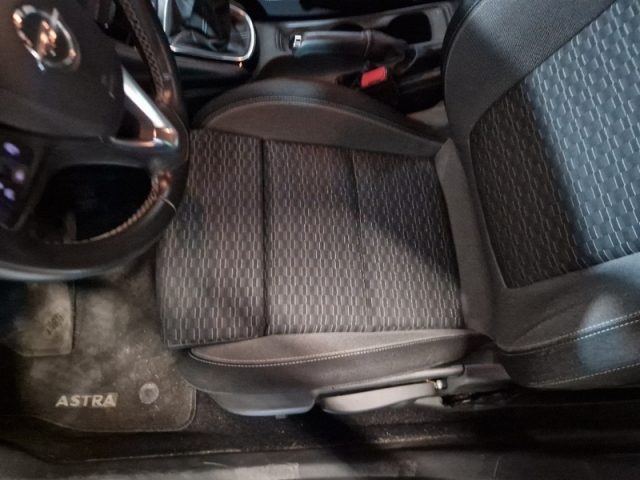 OPEL Astra usata, con Autoradio digitale