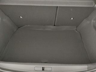 PEUGEOT 208 usata, con Sedile posteriore sdoppiato