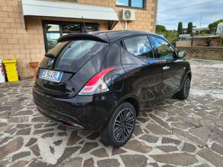 LANCIA Ypsilon usata, con Autoradio