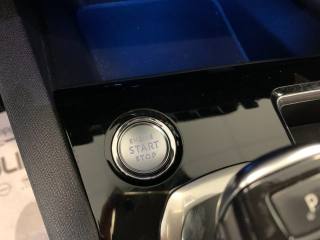 PEUGEOT 3008 usata, con Volante in pelle