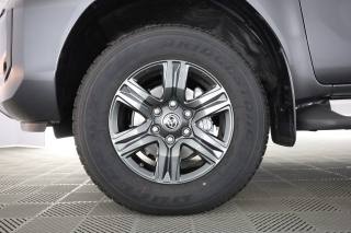 TOYOTA Hilux usata 8