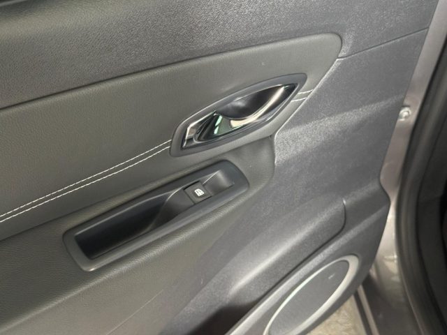 RENAULT Scenic usata, con Sensore di luce