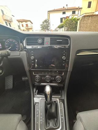 VOLKSWAGEN Golf usata, con Touch screen