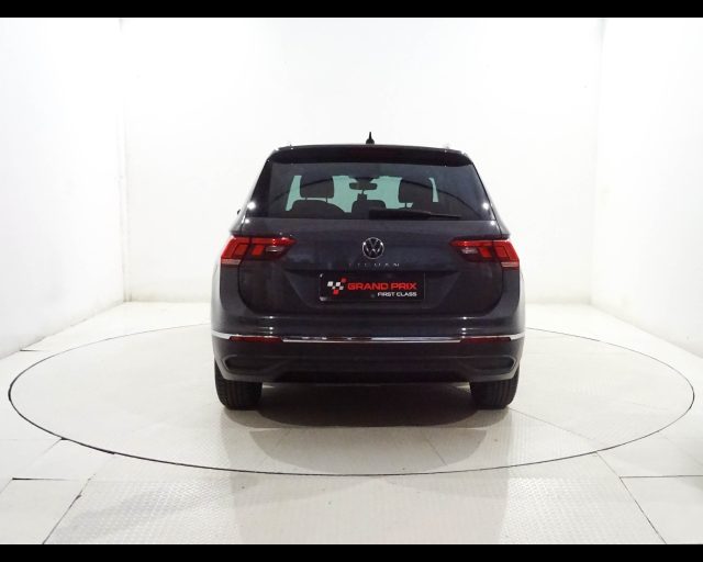 VOLKSWAGEN Tiguan usata, con Airbag Passeggero