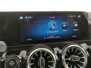 MERCEDES-BENZ GLA 200 usata, con Bracciolo