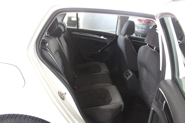 VOLKSWAGEN Golf usata, con Chiusura centralizzata