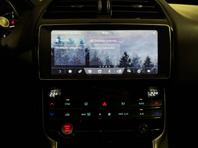 JAGUAR XE usata, con Cerchi in lega