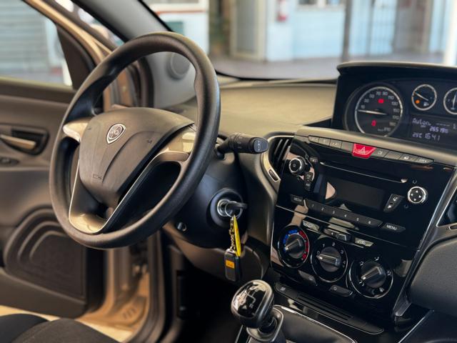 LANCIA Ypsilon usata 23