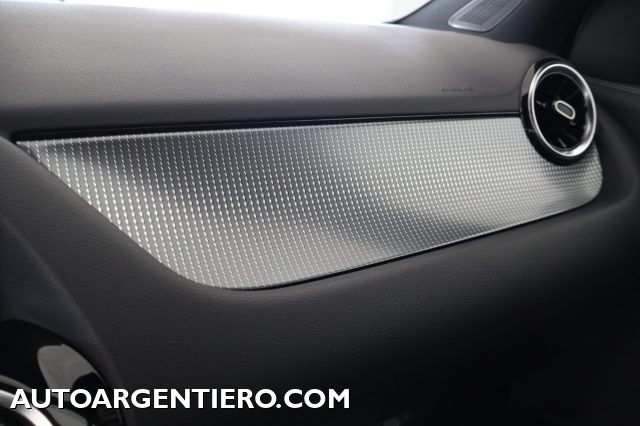 MERCEDES-BENZ GLA 200 usata, con Volante in pelle