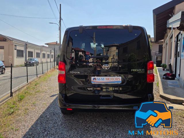 TOYOTA Proace Verso usata, con Autoradio