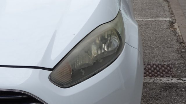 FORD Fiesta usata, con Specchietti laterali elettrici