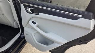 PORSCHE Macan usata, con Interni in pelle