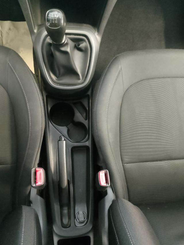 HYUNDAI i10 usata 17