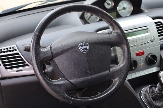 LANCIA Ypsilon usata 29