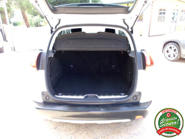 PEUGEOT 2008 usata, con Sensori di parcheggio posteriori