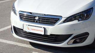 PEUGEOT 308 usata, con Specchietti laterali elettrici