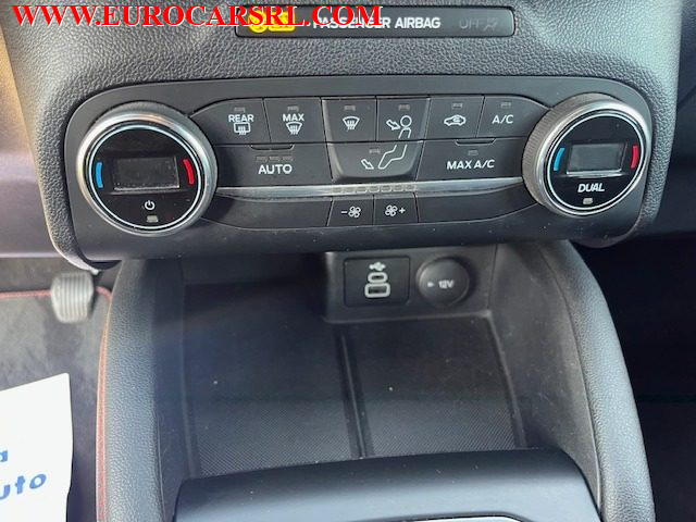 FORD Kuga usata, con Sistema di navigazione