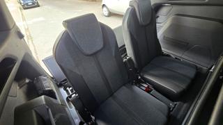 PEUGEOT 5008 usata, con USB