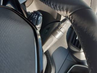 PEUGEOT 208 usata, con Touch screen