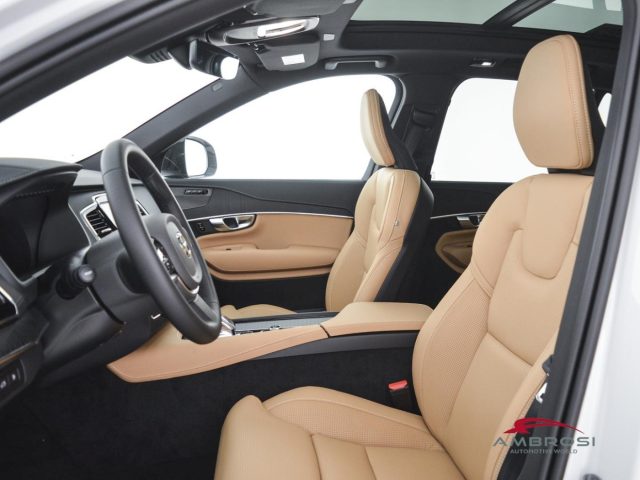 VOLVO XC90 usata 8