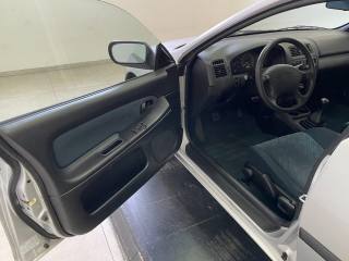 MAZDA 323 usata 12