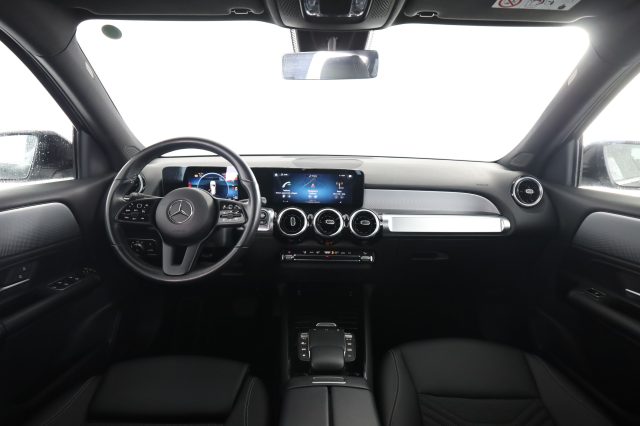 MERCEDES-BENZ GLB 180 usata 4