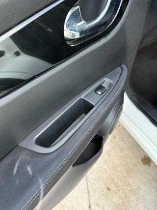 NISSAN Qashqai usata, con Climatizzatore