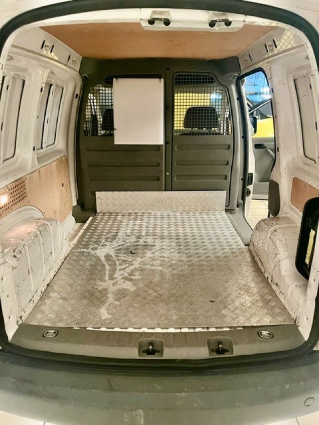 VOLKSWAGEN Caddy usata 12