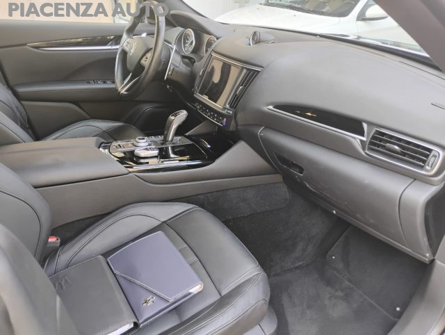 MASERATI Levante usata, con Controllo trazione