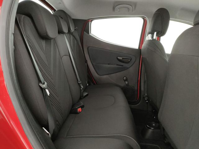 LANCIA Ypsilon usata, con Park Distance Control