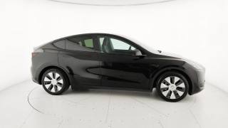 TESLA Model Y usata, con USB