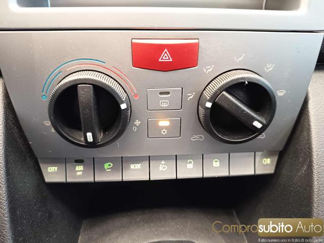 LANCIA Ypsilon usata 13