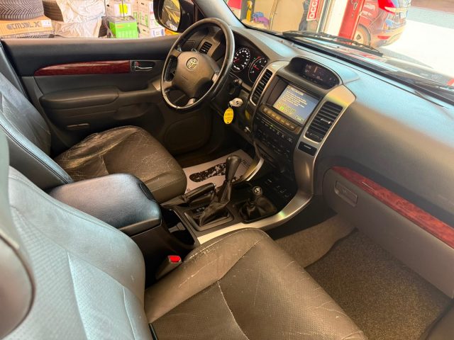 TOYOTA Land Cruiser usata, con Climatizzatore