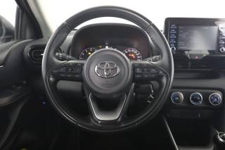 TOYOTA Yaris usata 11
