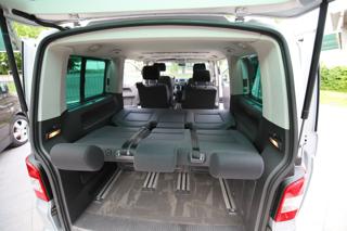 VOLKSWAGEN Multivan usata, con Gancio traino
