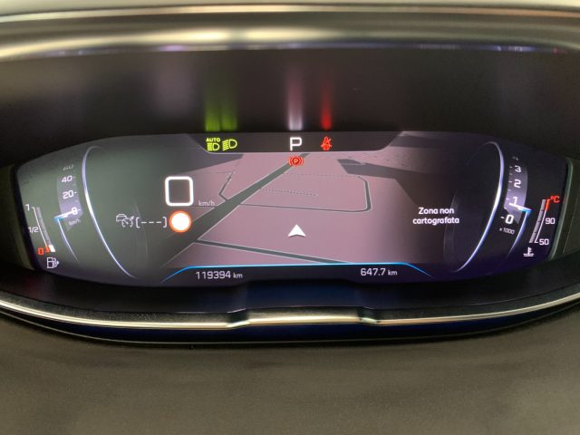 PEUGEOT 3008 usata, con Controllo automatico clima