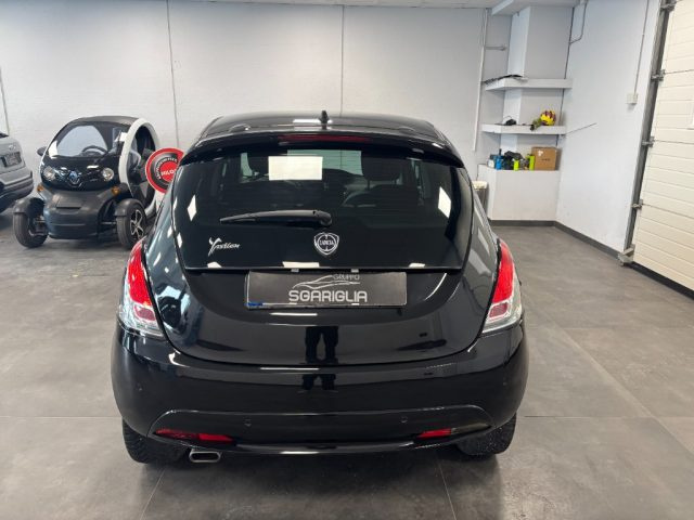 LANCIA Ypsilon usata, con Autoradio