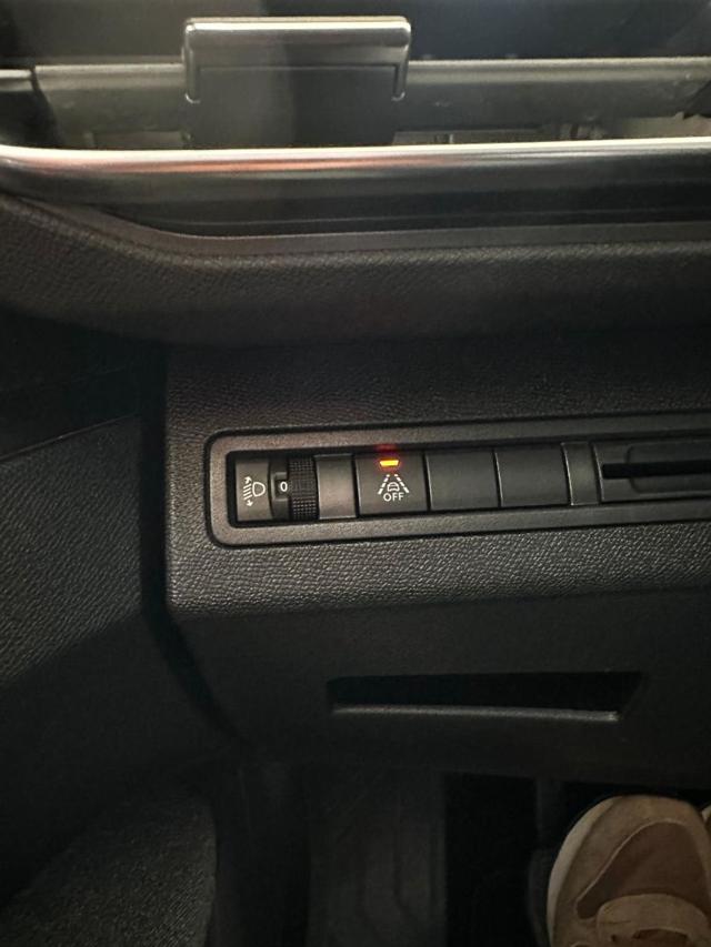 PEUGEOT 3008 usata, con Sistema di navigazione